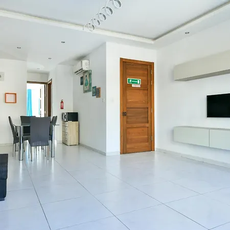 Apartament Paceville *